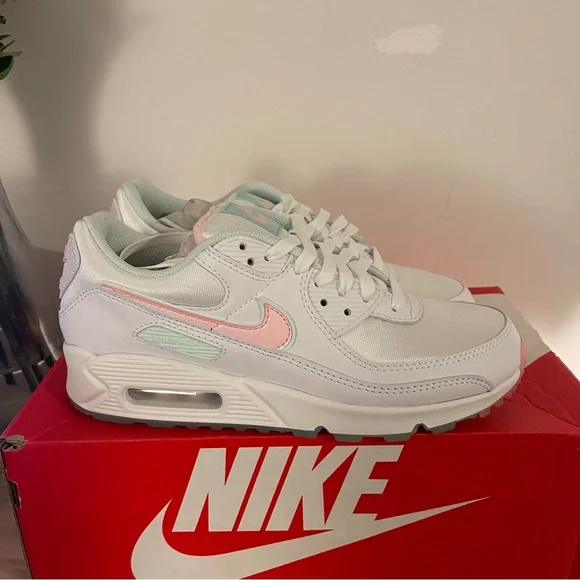 Nike Women’s Air Max 90 White / Arctic Punch - Picture 8 of 11